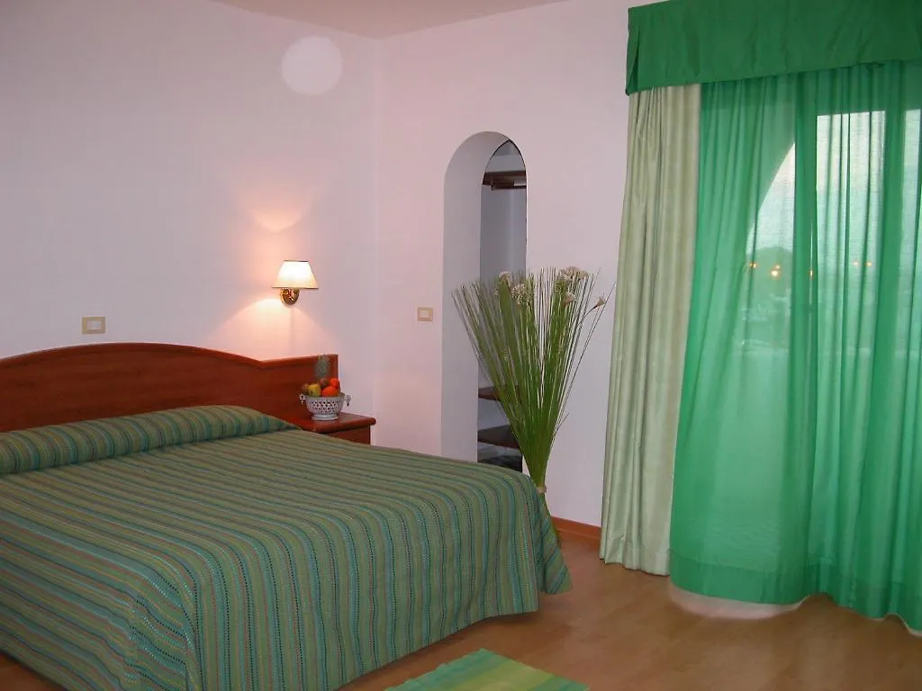 Mediterraneo Hotel Pantelleria 3*,